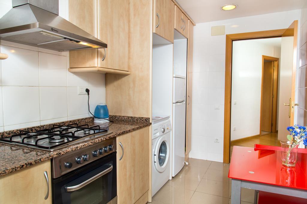 New & Sunny Apartment Barcelona Kültér fotó